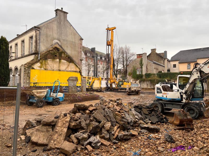 Démarrage d’un nouveau chantier
 La grue arrivera d’ici 1 mo…