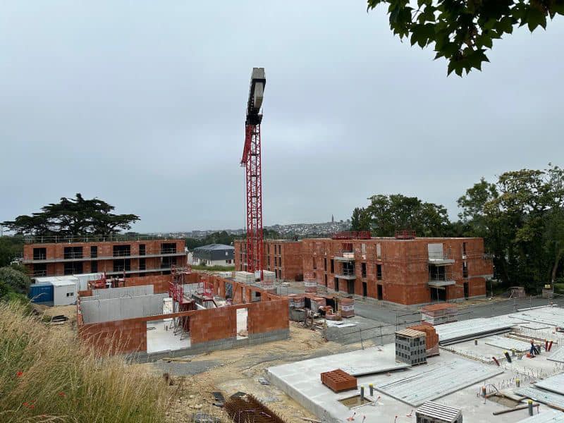 NEXITY GFI 
 chantier sur DOUARNENEZ de 70 logements. 
 Briq…