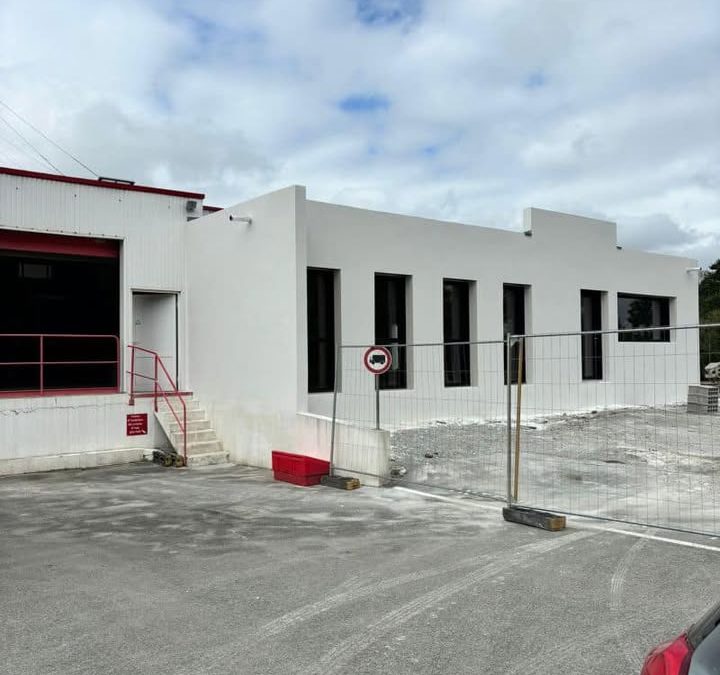 Extension des bureaux BRETAGNE ANTI ADHÉRENCE – BAA à PLOMELIN…