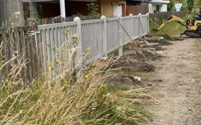 LOGIS BRETON ACADIE QUIMPER  nous remettons en place la clôture…